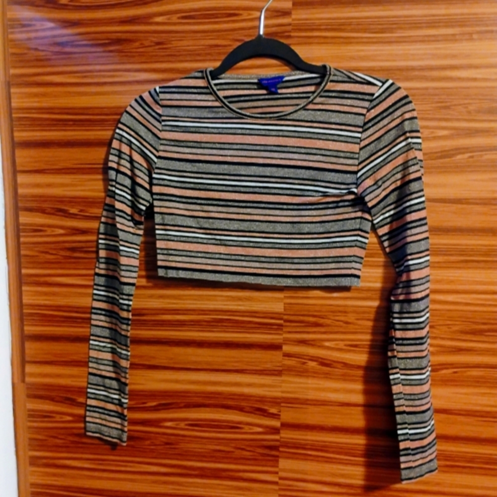 Aeropostale sparkly striped crop top